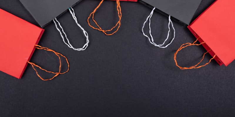 ShipStation订单管理面板，展示待处理订单列表、物流商比价与批量打印运单功能