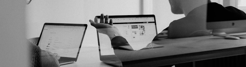 物流追踪与供应链管理系统的全球地图可视化看板